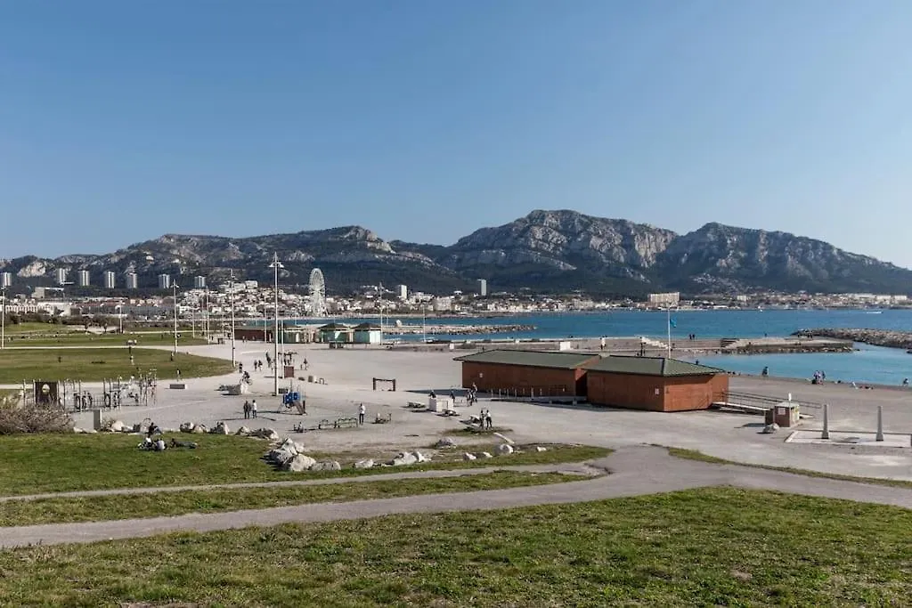 T2 Plage Prado-David, Parc Borely, Parking Privee Marseille France